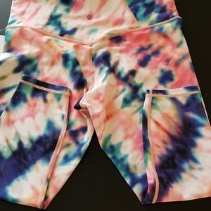 Athleta Elation Tie Dye 7/8 Leggings size 1X